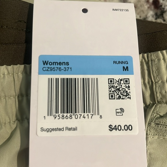 NWT NIKE dri-fit running shorts - Picture 7 of 7